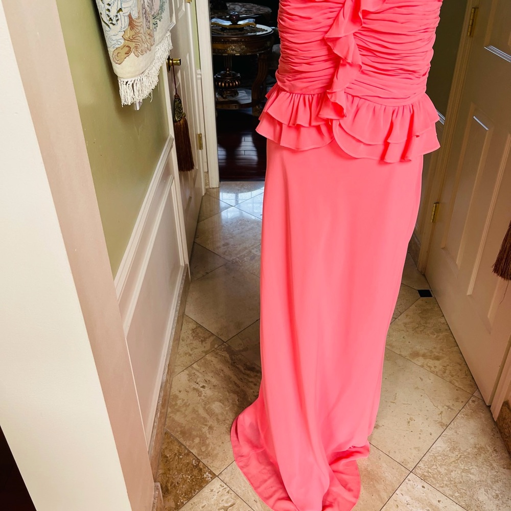 Dress - Picture 3 of 7